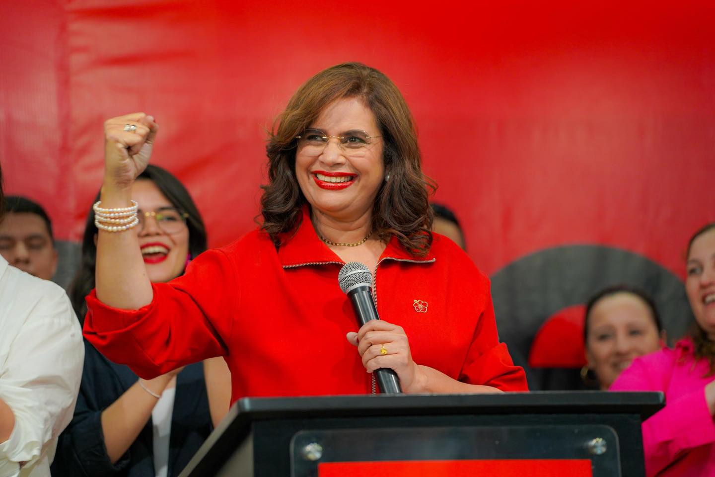¿Será la propuesta socialista de Rixi Moncada el inicio de un futuro cubano en Honduras?