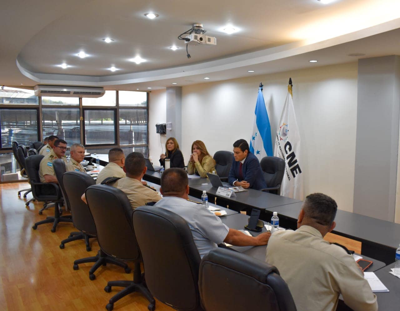 Alertas de expertos sobre riesgos de fraude en el CNE de Honduras
