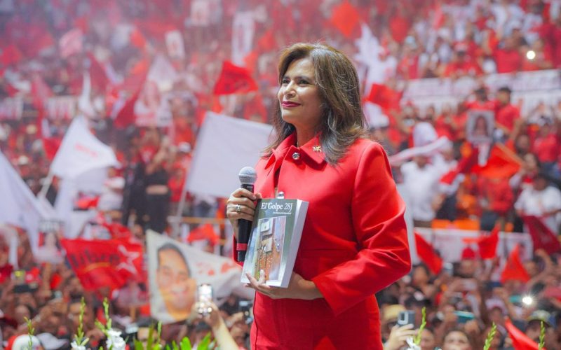 Caída en las encuestas y tensiones institucionales marcan la campaña de LIBRE en Honduras