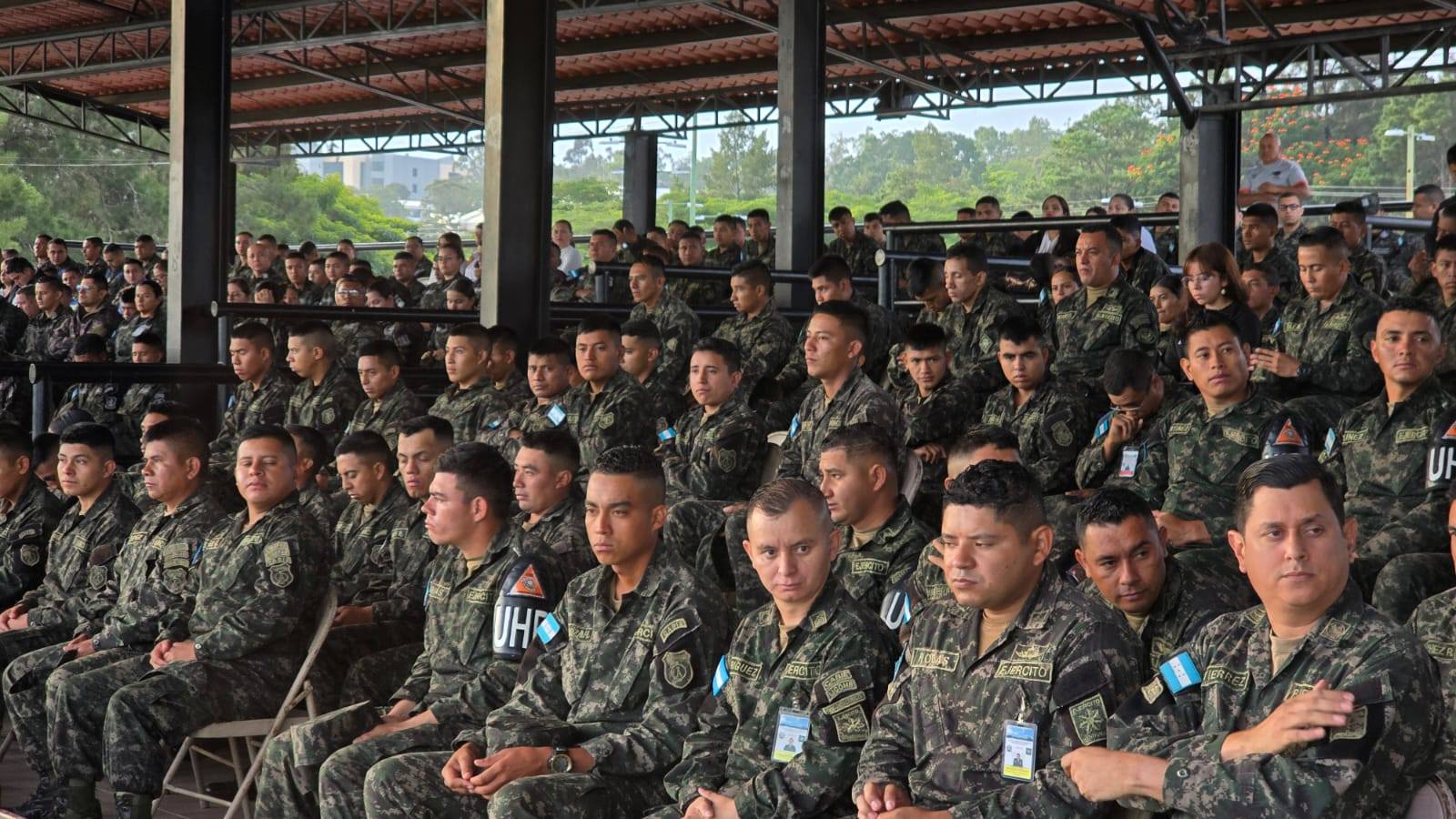 La polémica del ejército en las elecciones de Honduras